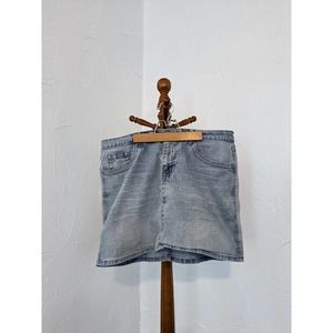 No boundaries jean skirt
